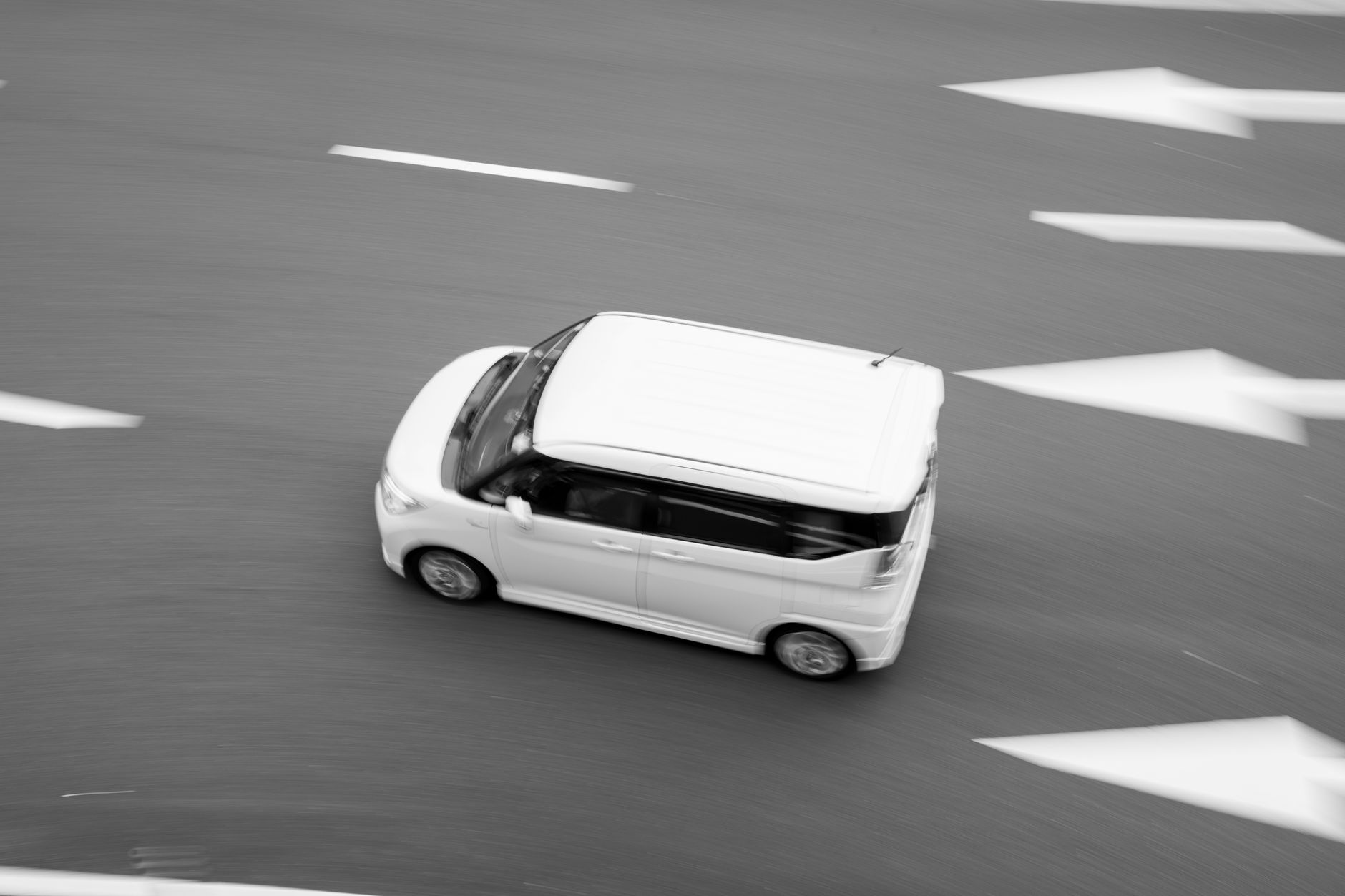 Blown Tire at Highway Speed: What to Do Right Now