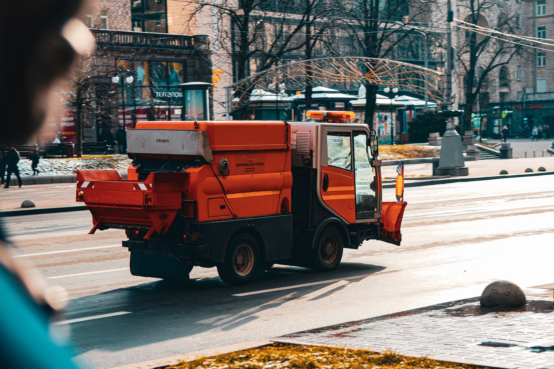 tow truck road