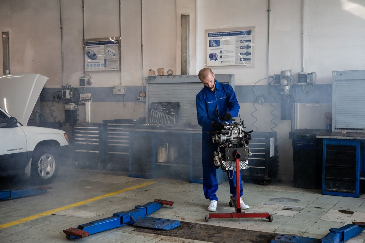 auto repair shop mechanic