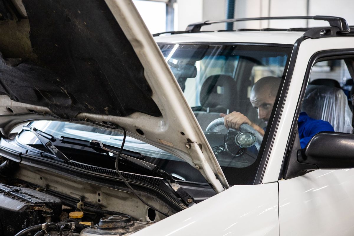 auto repair shop mechanic