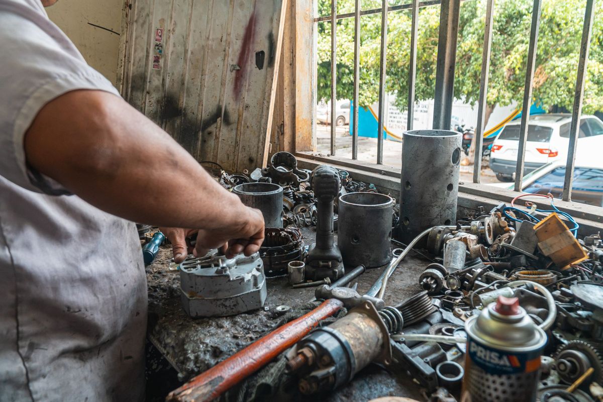 auto repair shop mechanic