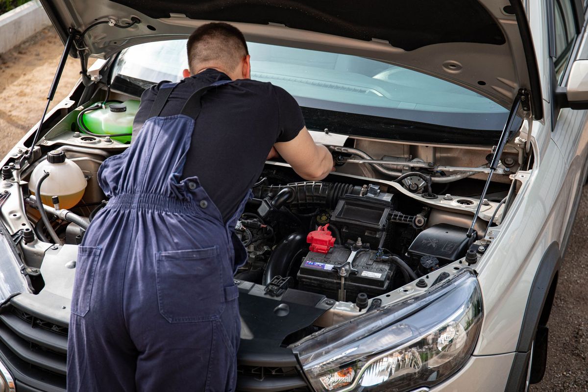 Car Breakdown in Construction Zone: Safety Protocol