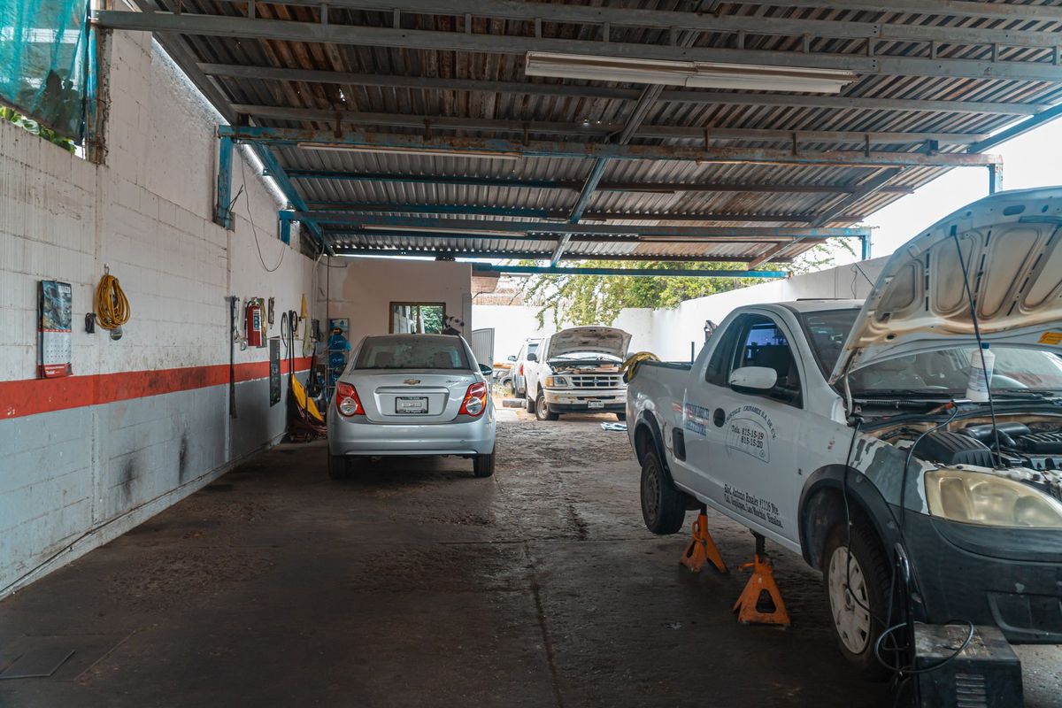 mechanic car repair