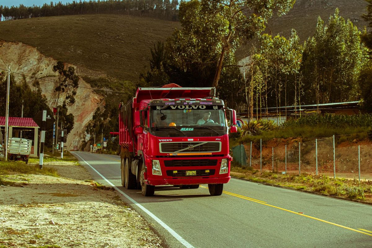 tow truck road