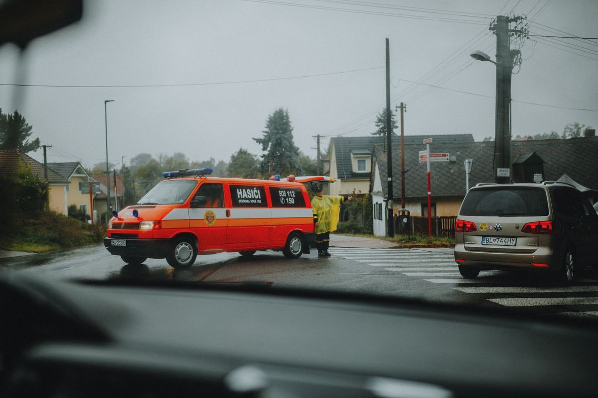 Car Died on Interstate: Who Do I Call First?