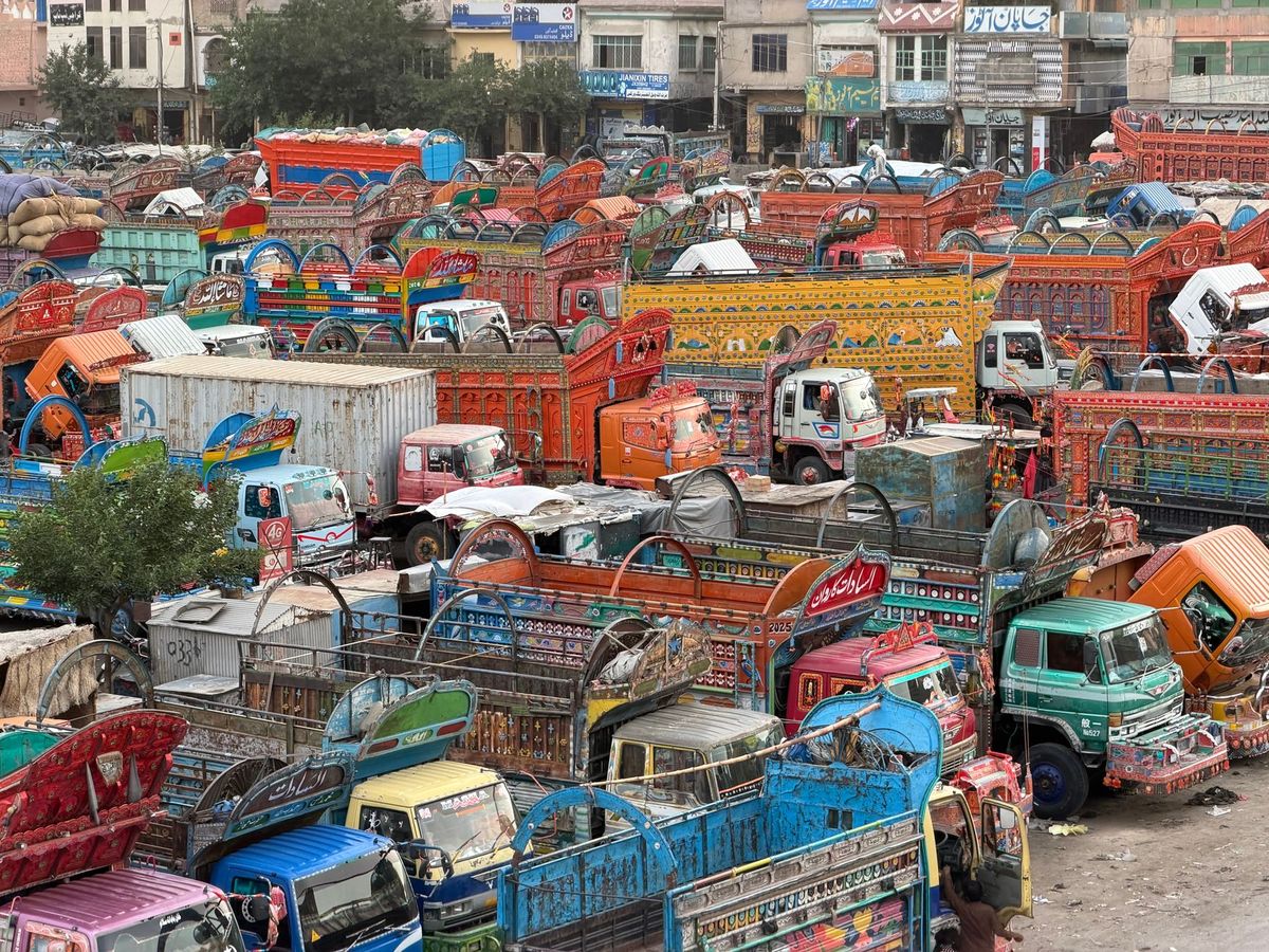 tow truck highway