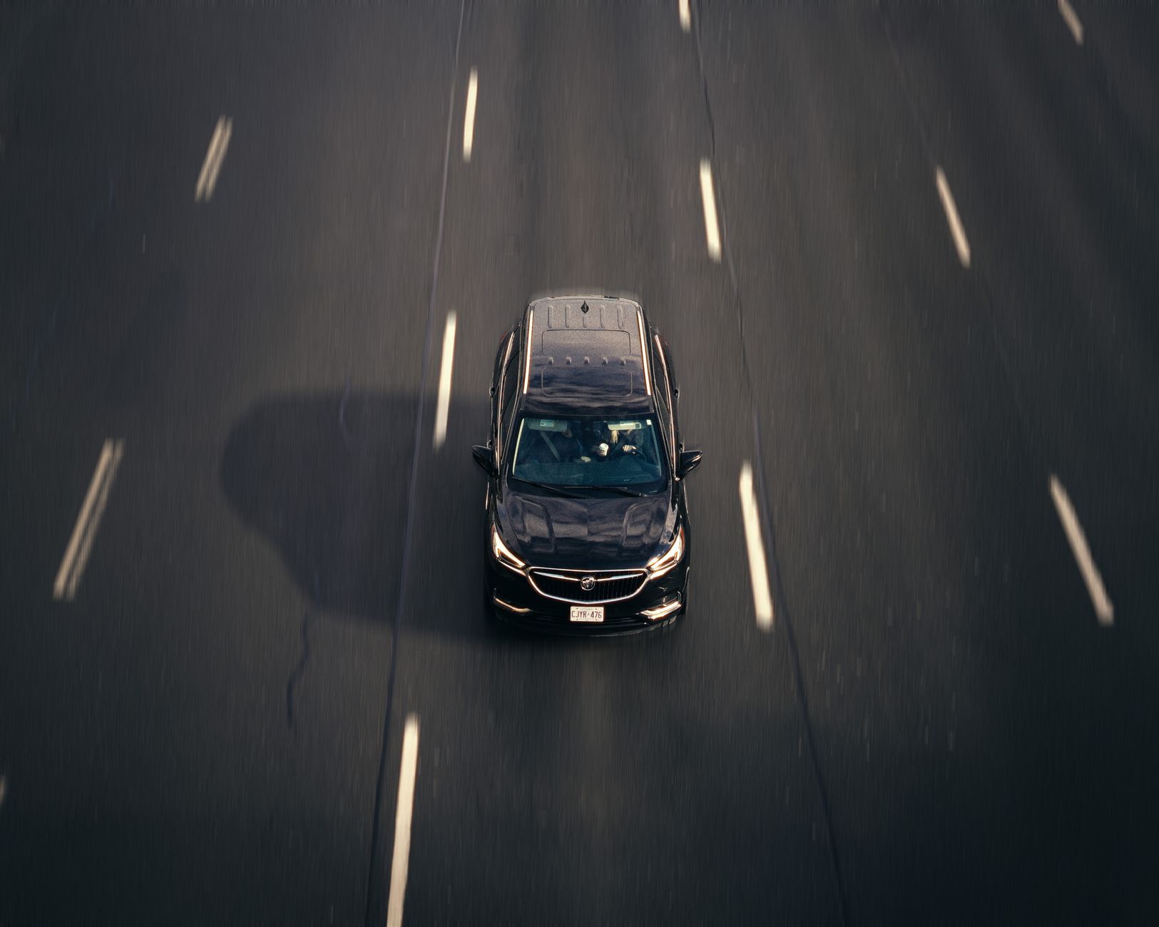 Car Leaking Oil on Highway: Stop Driving or Keep Going?