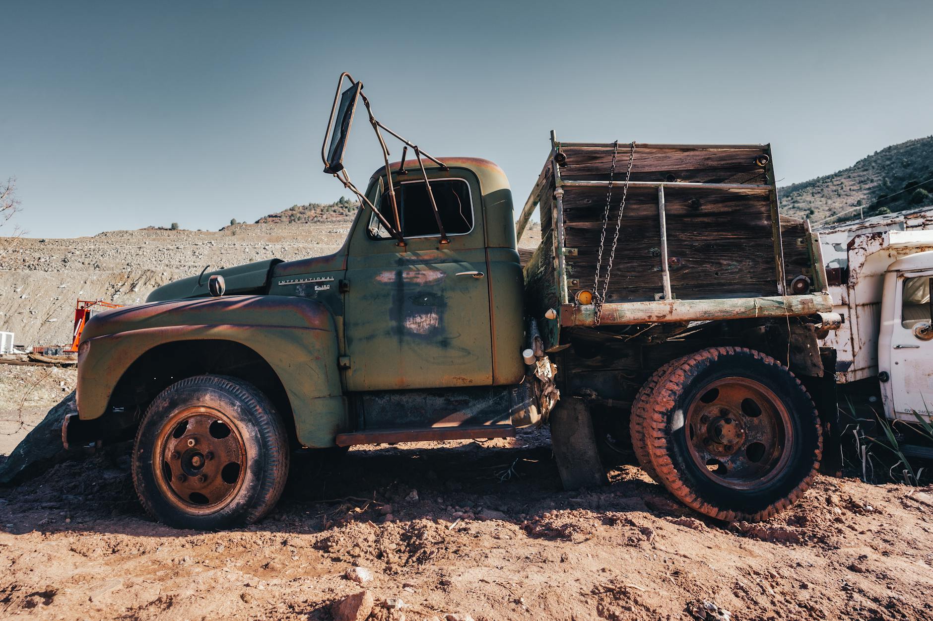 Car Making Grinding Noise When Starting: When You Need a Tow Truck