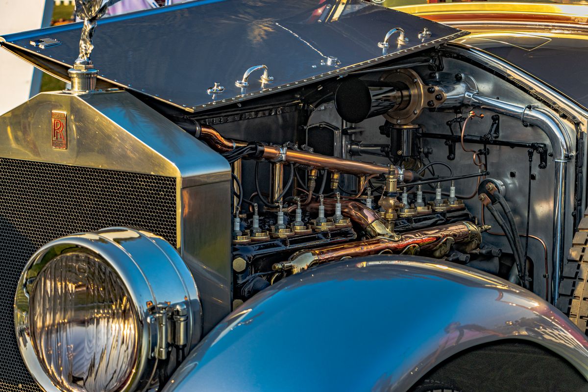 Car Overheating on Highway: Should I Pull Over Immediately?