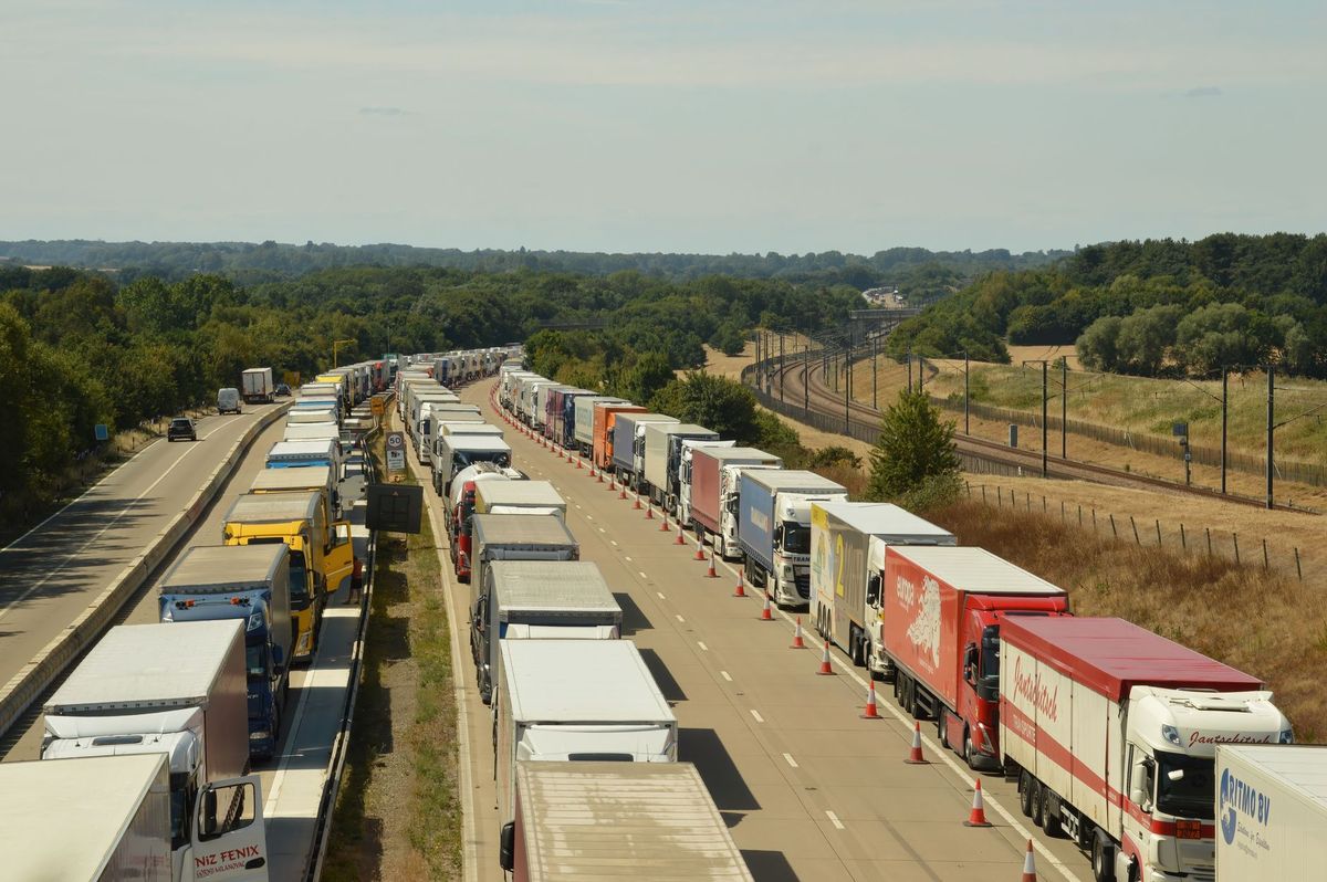 tow truck highway