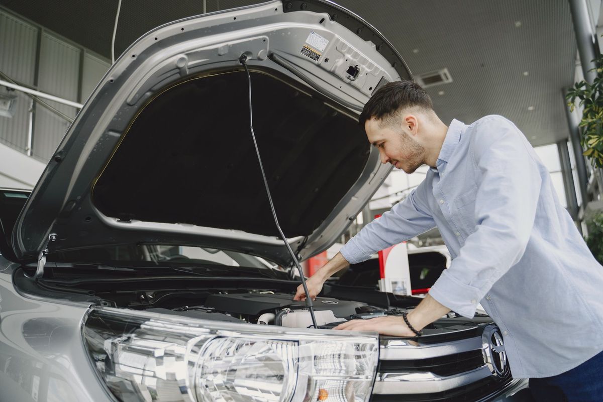 mechanic car engine