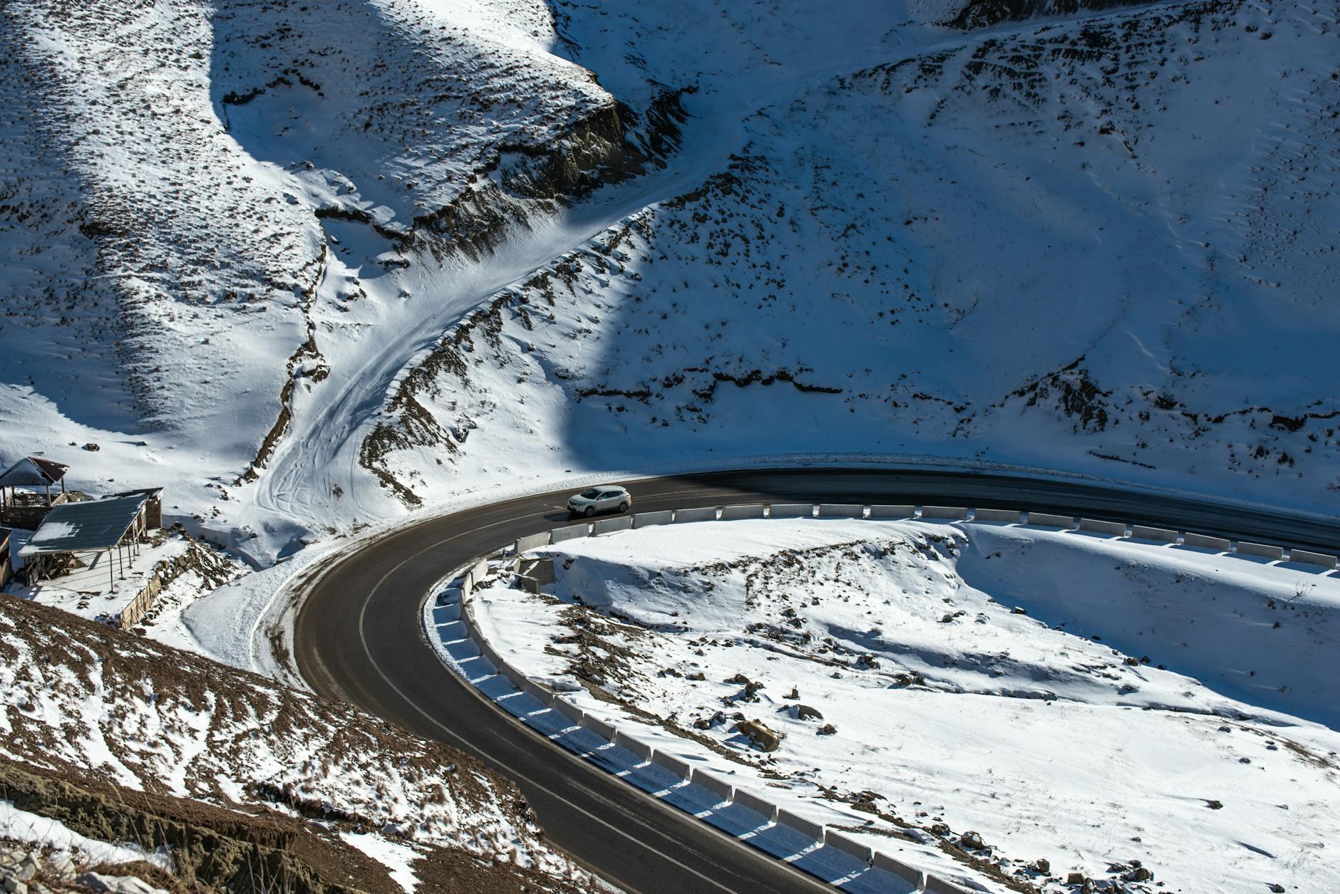 Car Stuck in Snow: How Much Does a Tow Truck Cost?