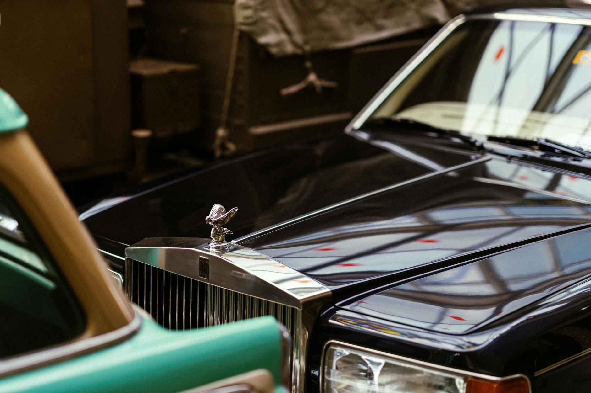 tow truck loading car