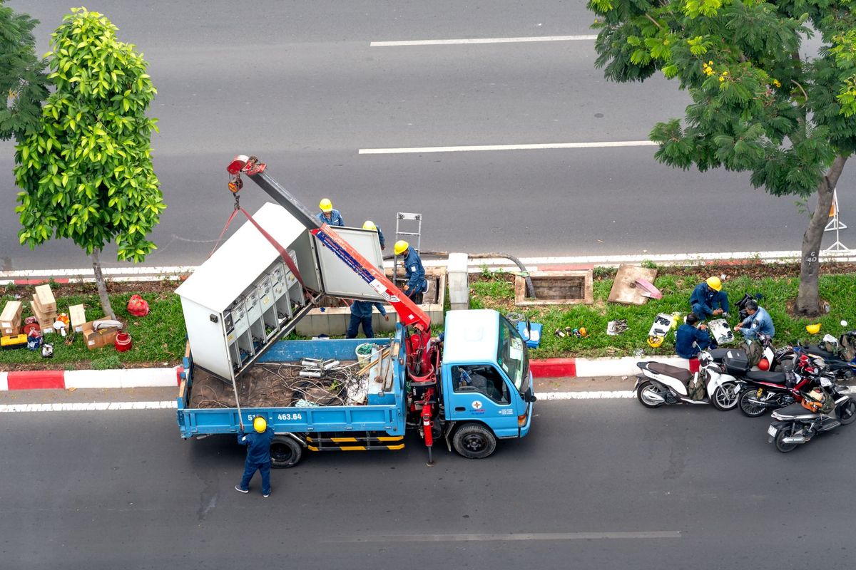 Car Transmission Slipping at Highway Speed: When You Need a Tow Right Now
