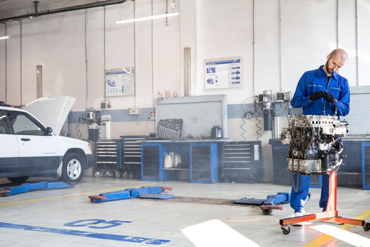 auto repair shop mechanic