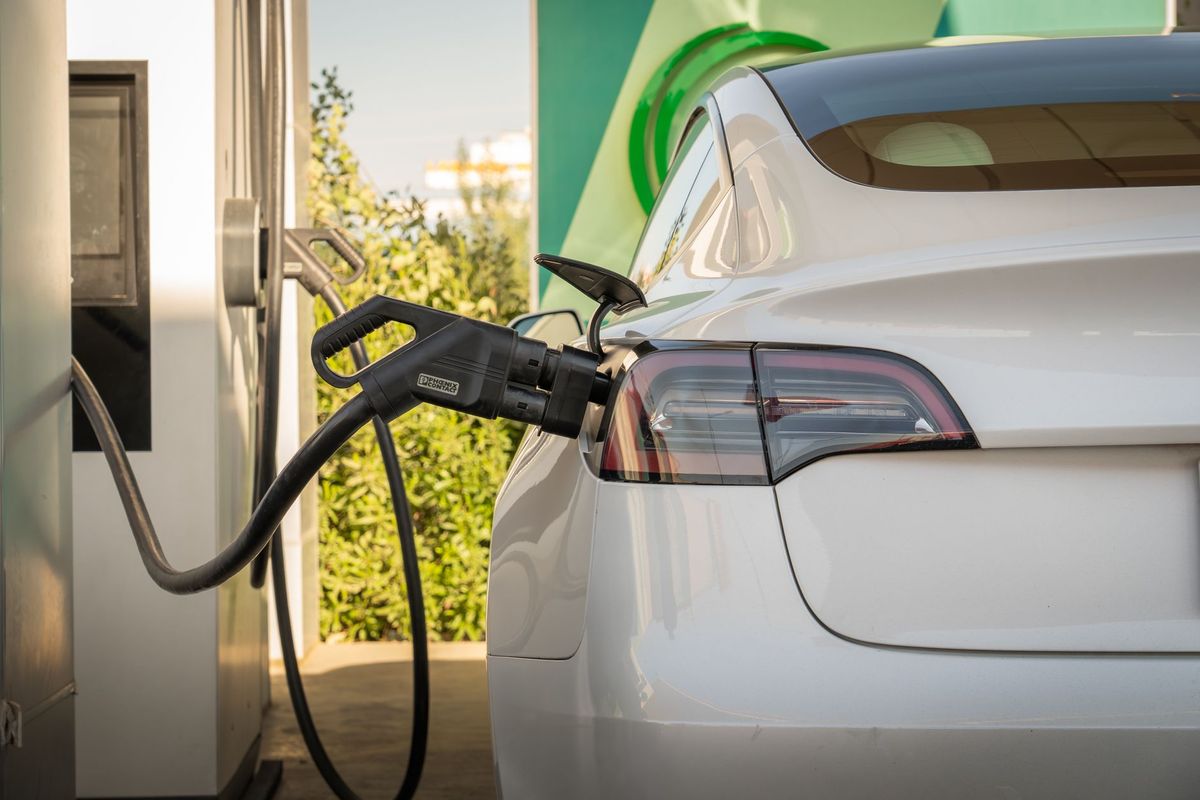 Dead Battery Jump Start Failed: What a Tow Will Cost You