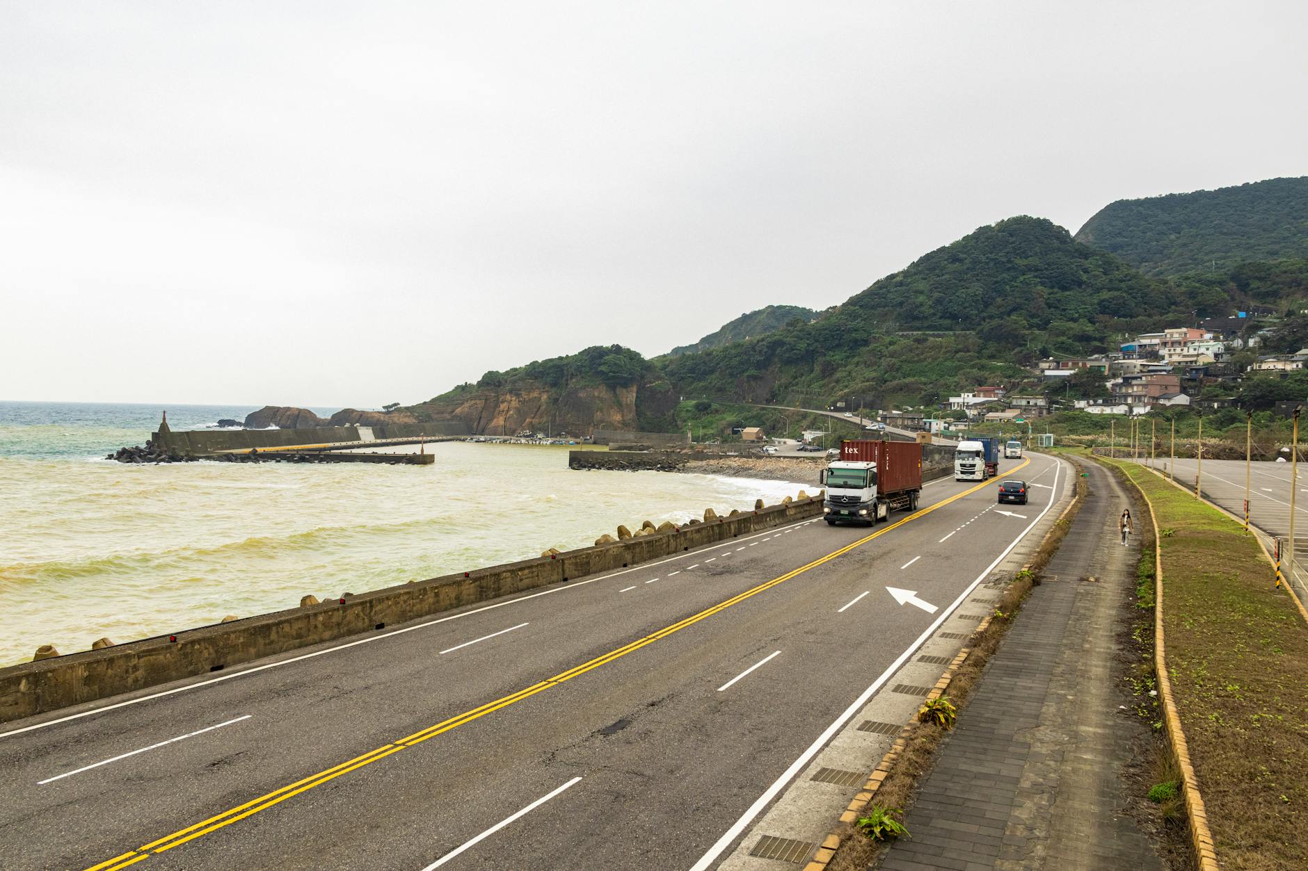 Engine Seized While Driving: Towing Costs in Seattle