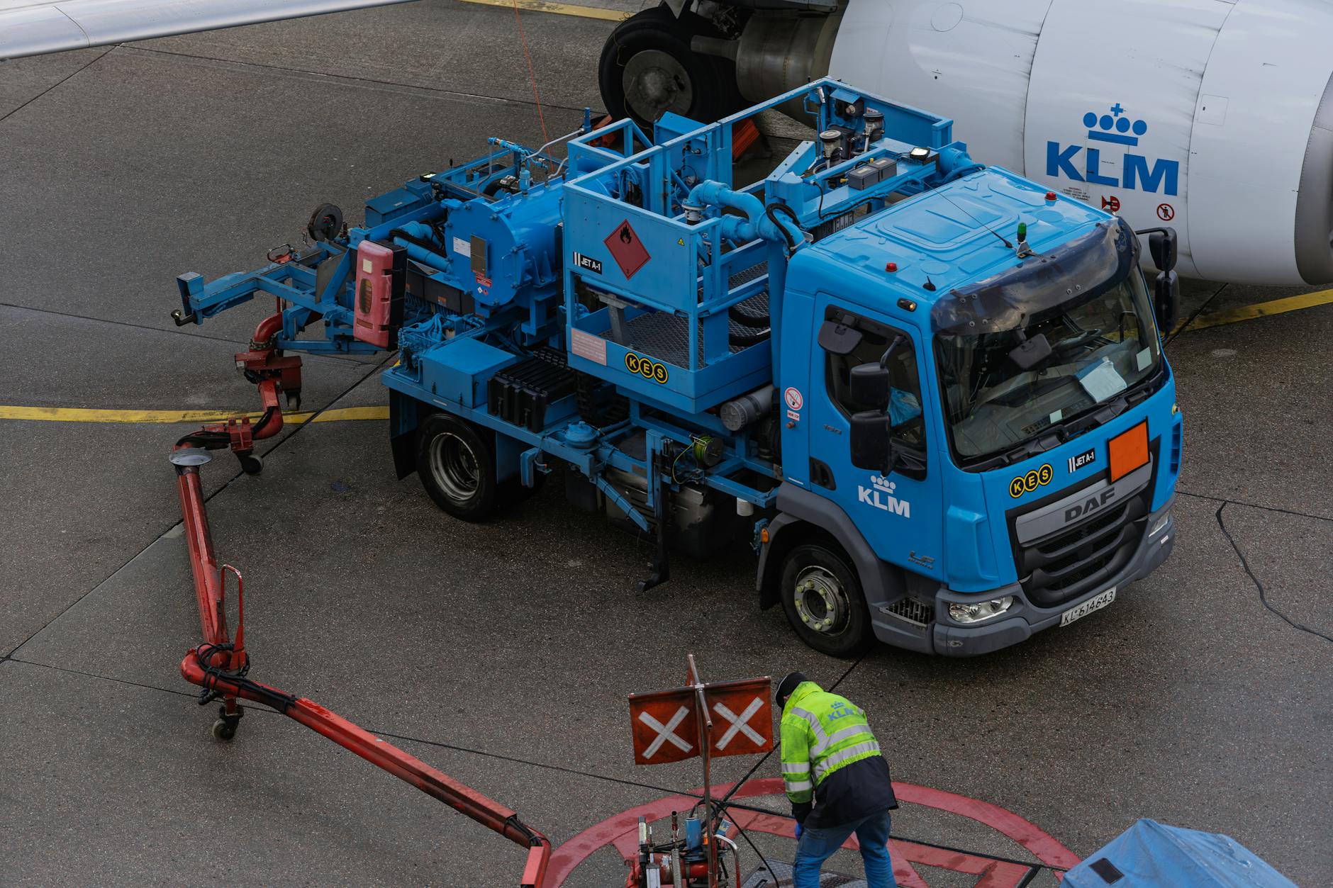 tow truck loading car