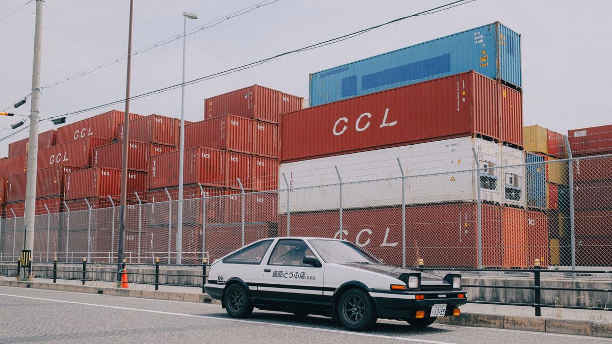tow truck loading car