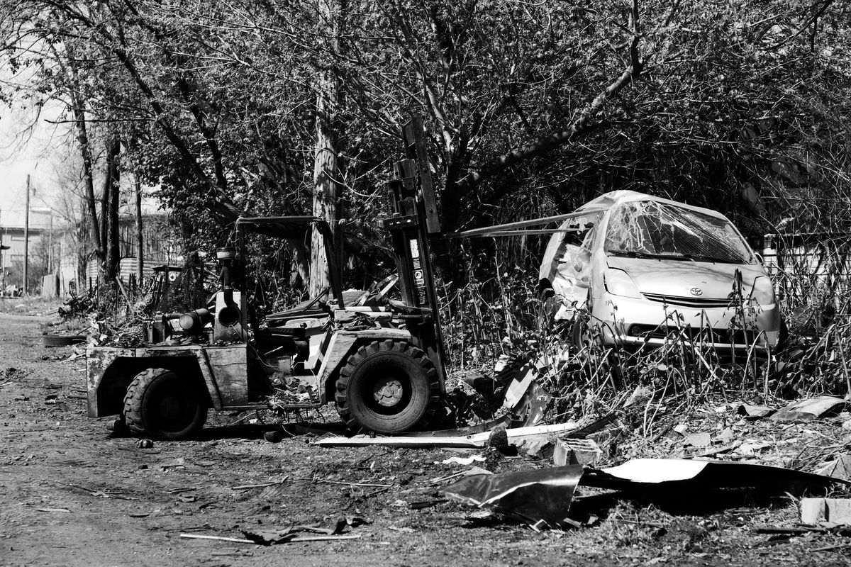 tow truck loading car