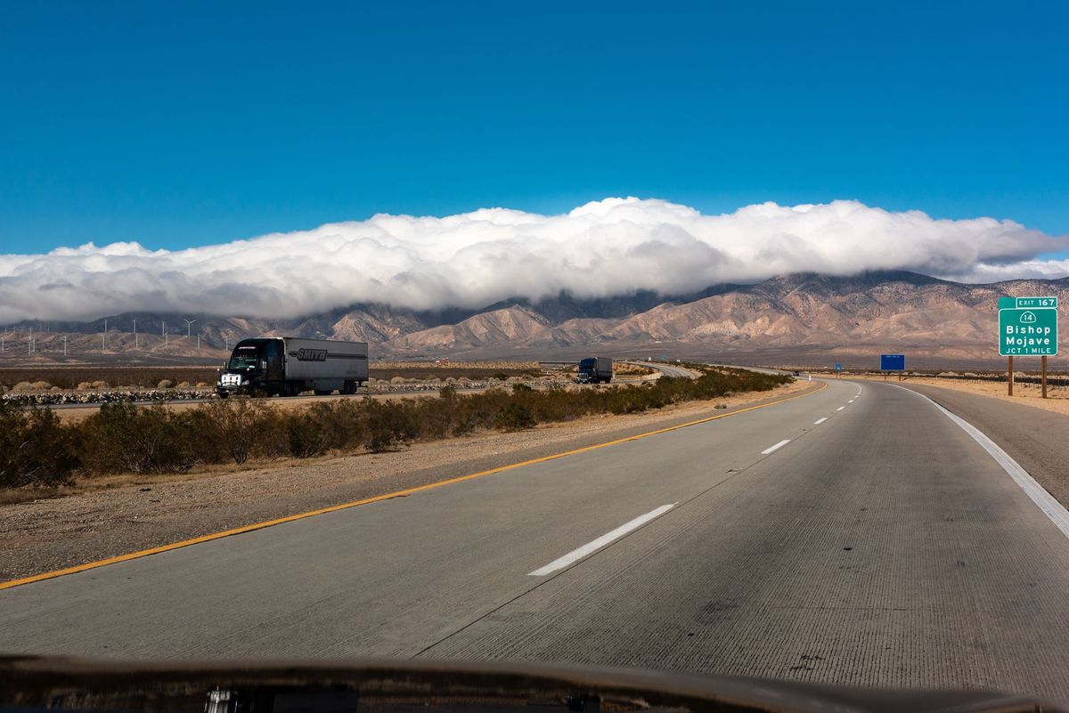 tow truck highway