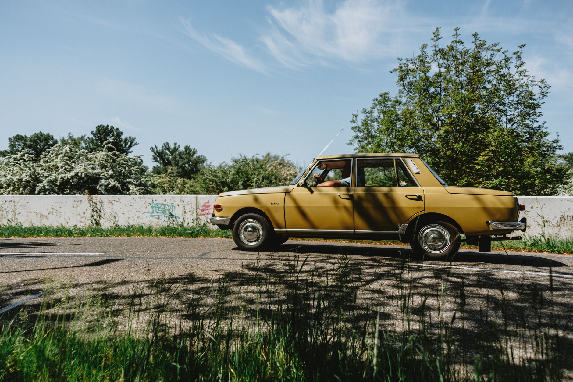 Locked Keys in Car: Who to Call for the Cheapest Option