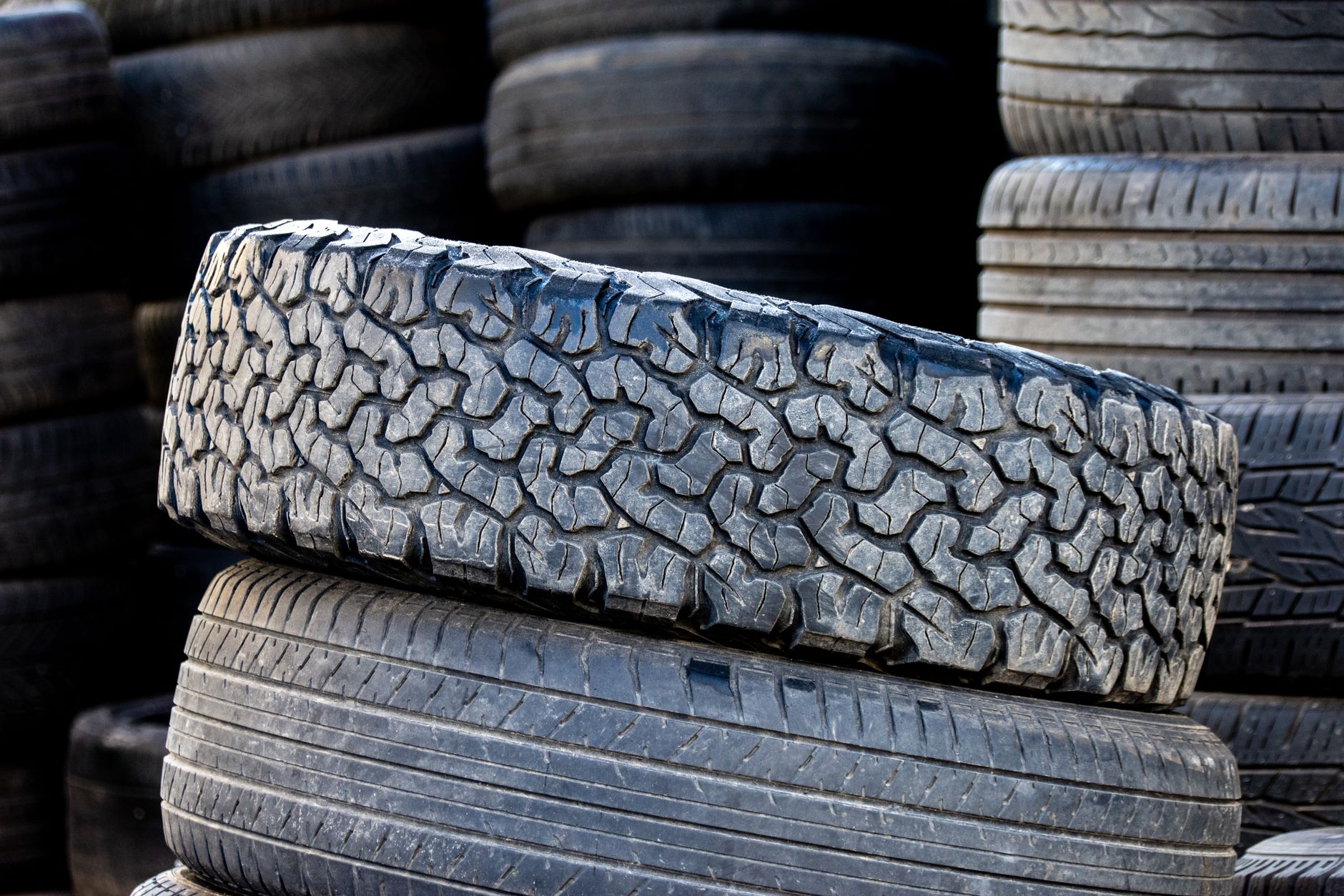 Run Flat Tire Completely Flat: Can I Still Drive?