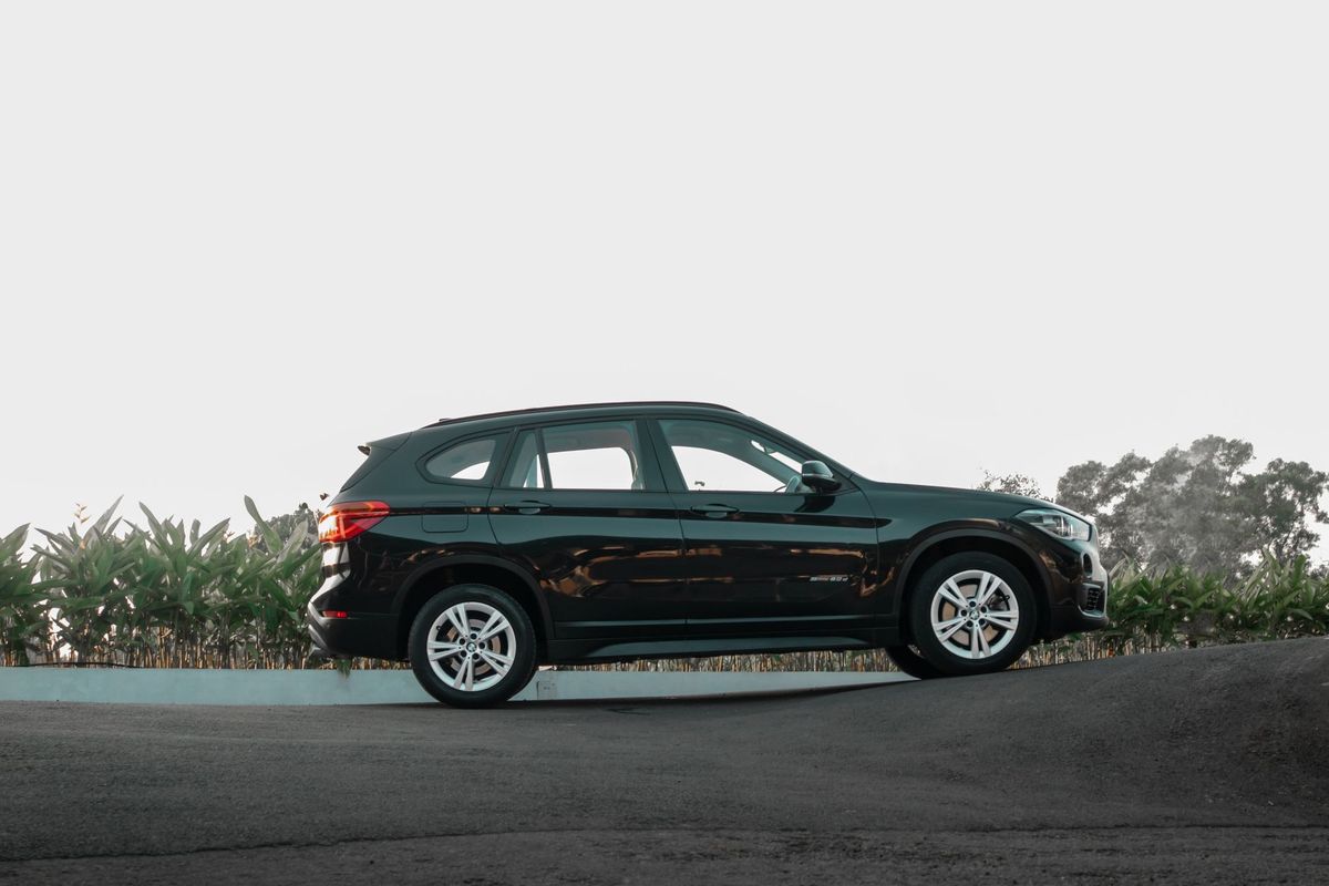 State Farm Roadside Assistance vs AAA: Which Is Better?