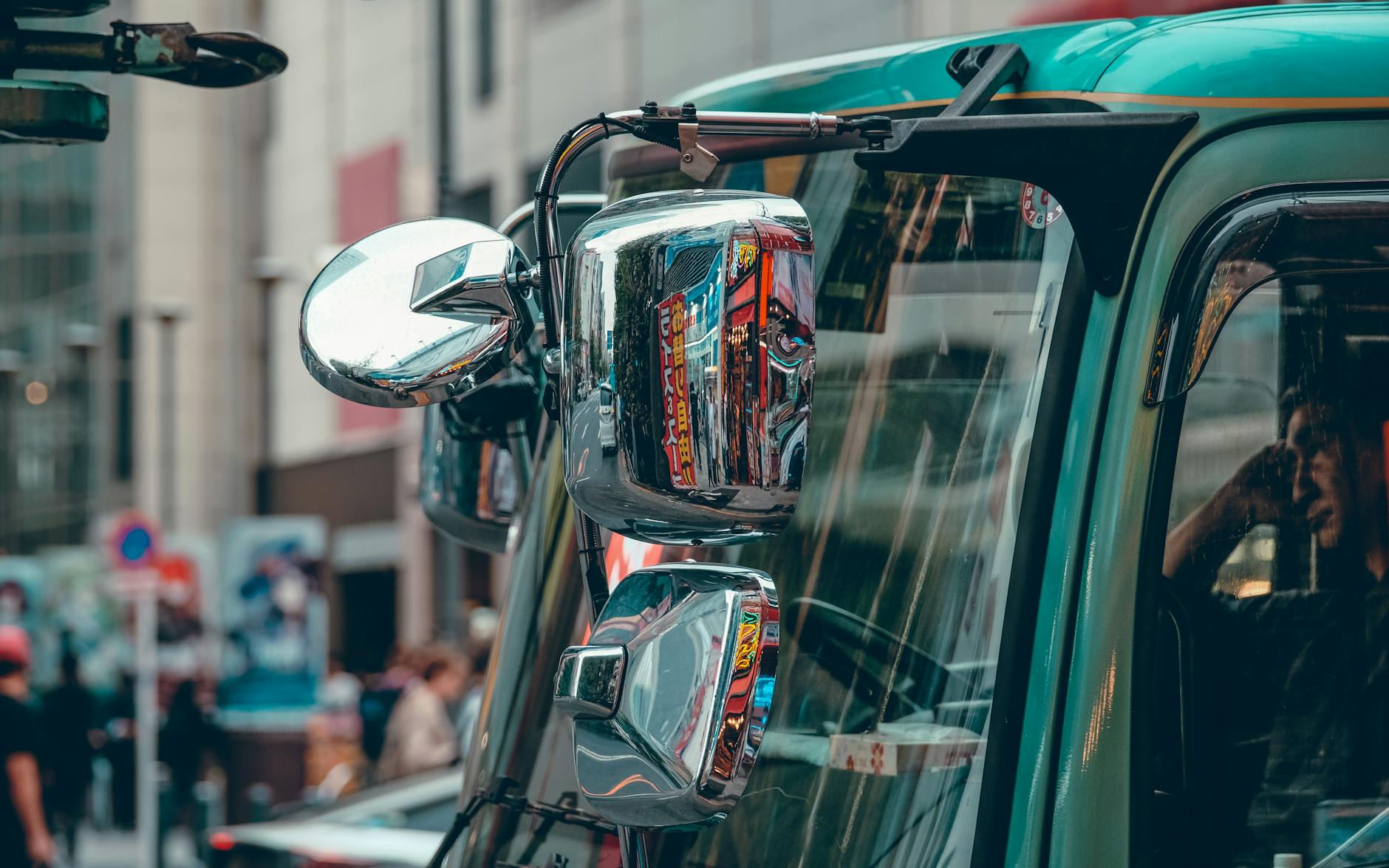 Steering Wheel Locked Car Won't Start Tow Cost: What You'll Pay Right Now