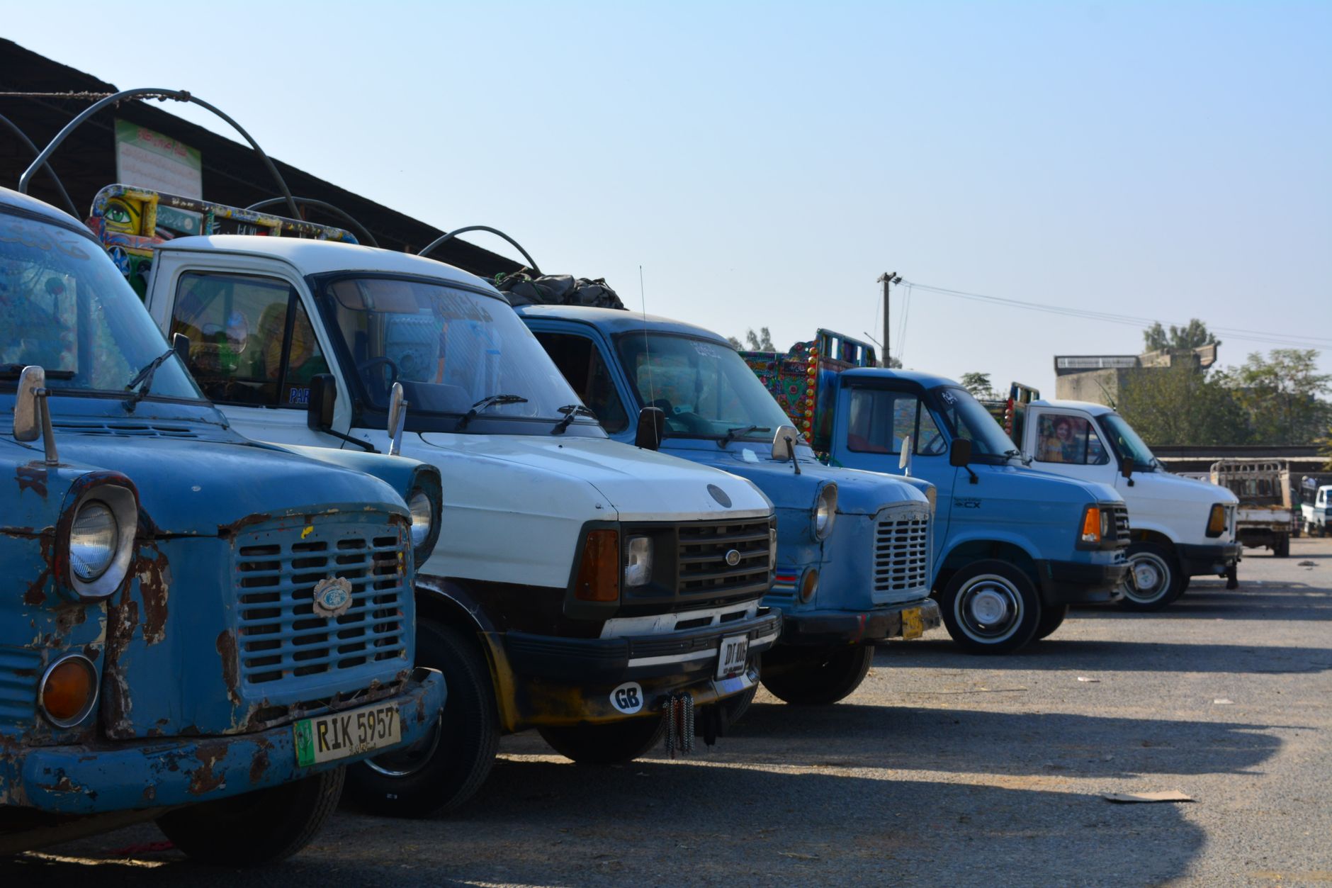 tow truck loading car