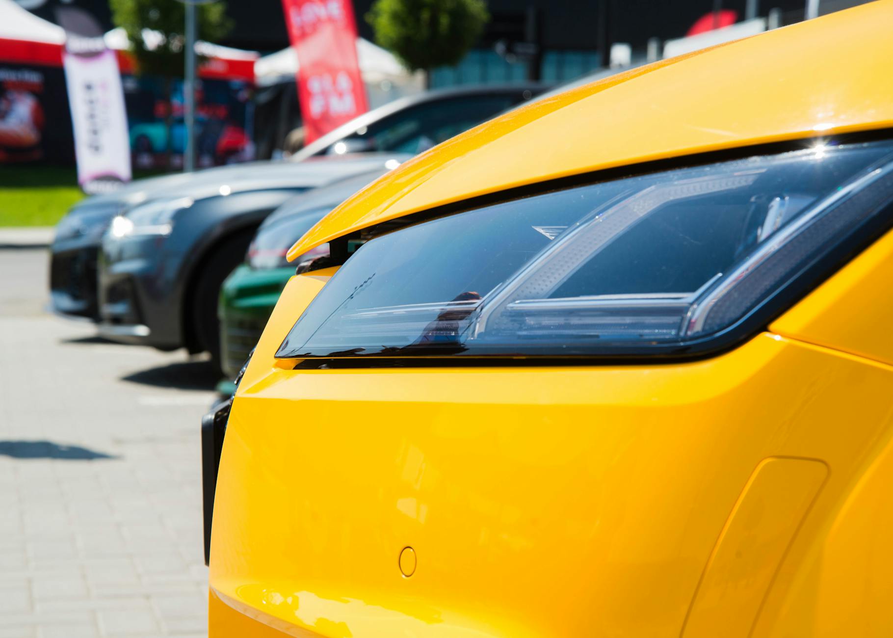 tow truck loading car