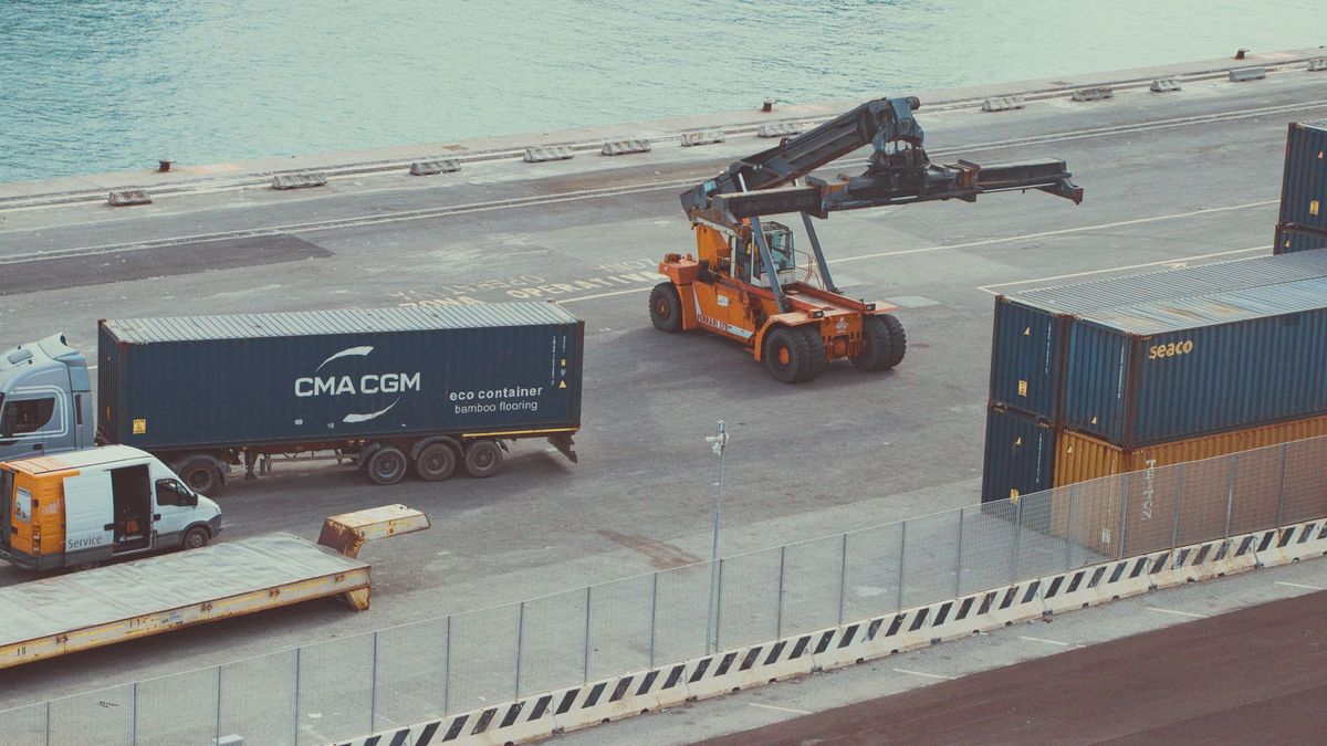 tow truck loading car