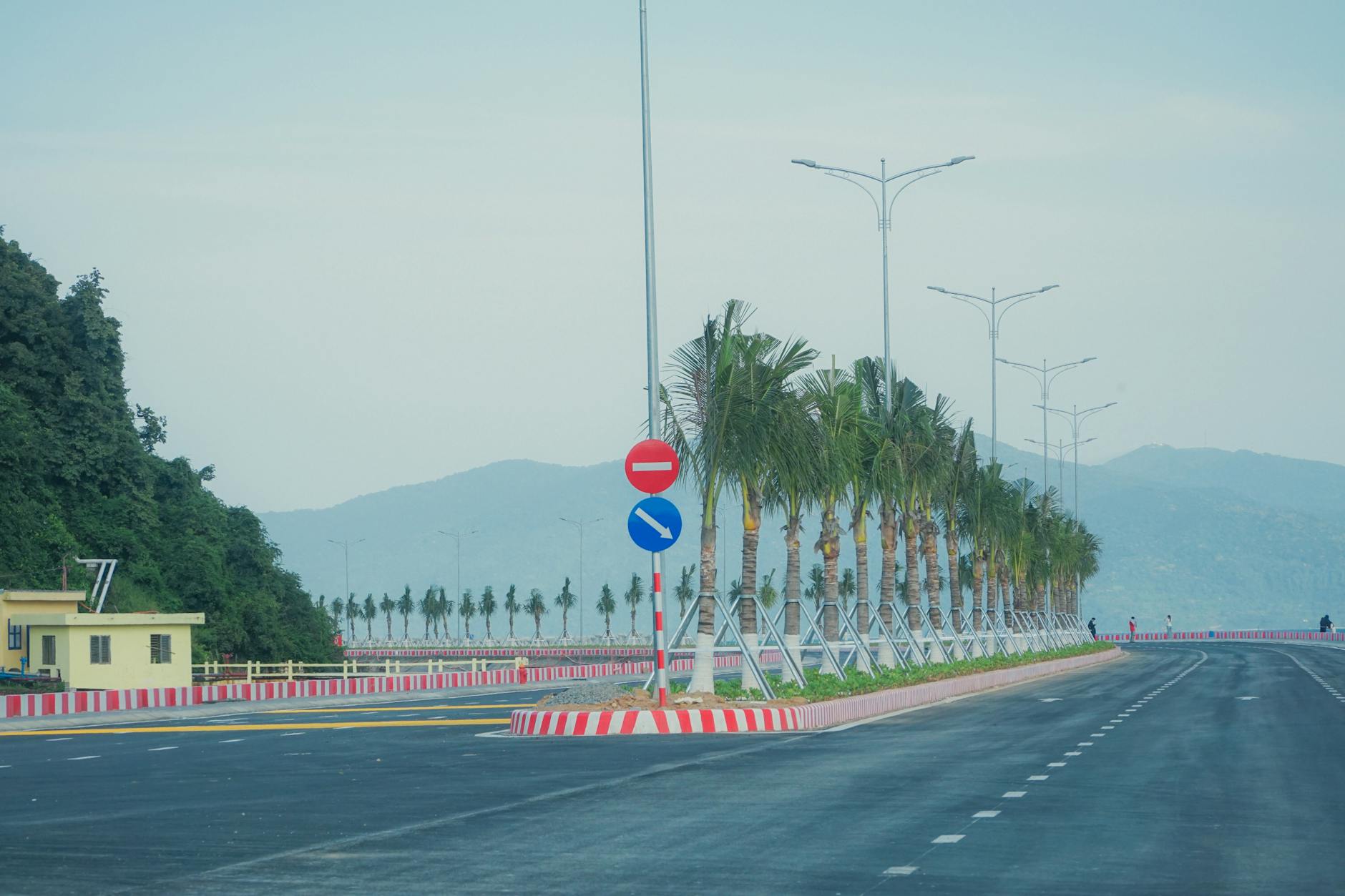 roadside assistance highway