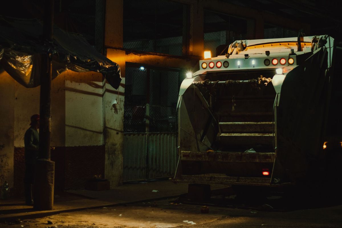 tow truck loading car