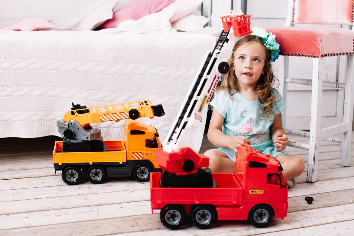 tow truck loading car