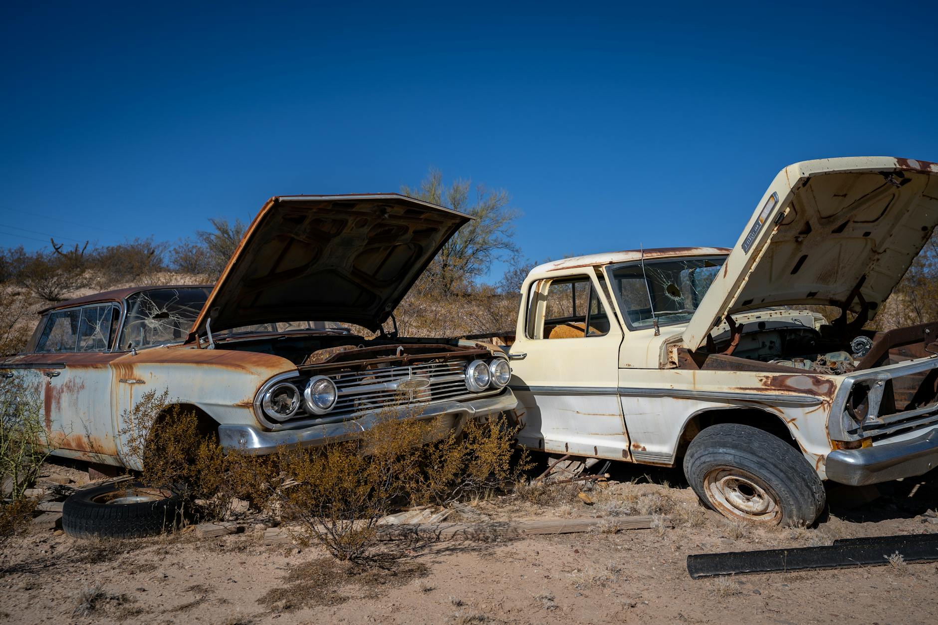 tow truck loading car