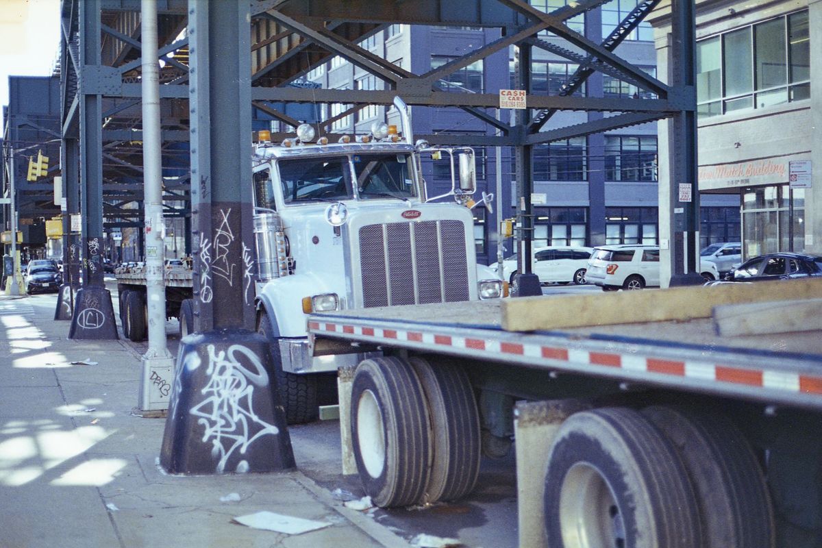 tow truck loading car