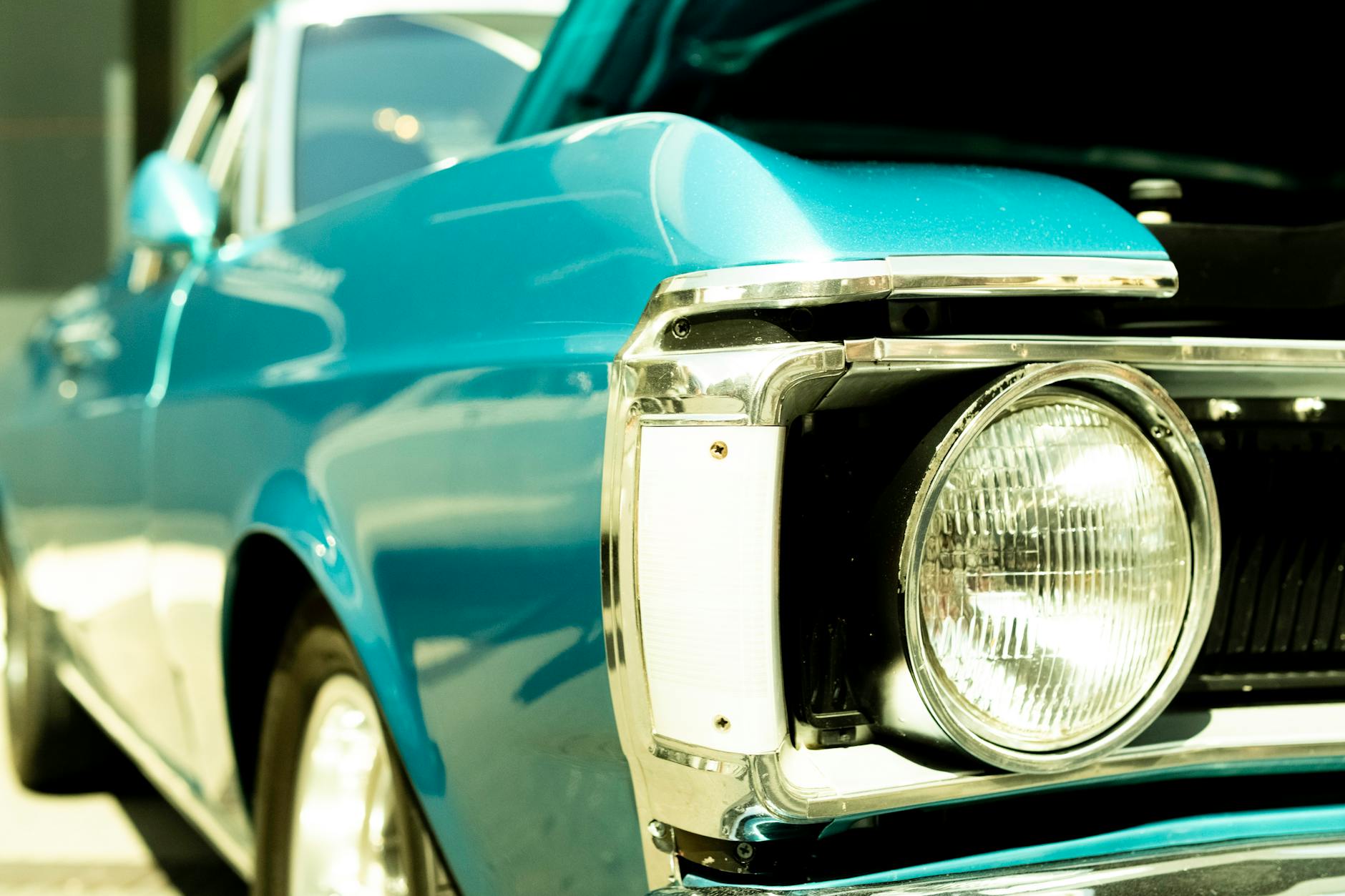 tow truck loading car