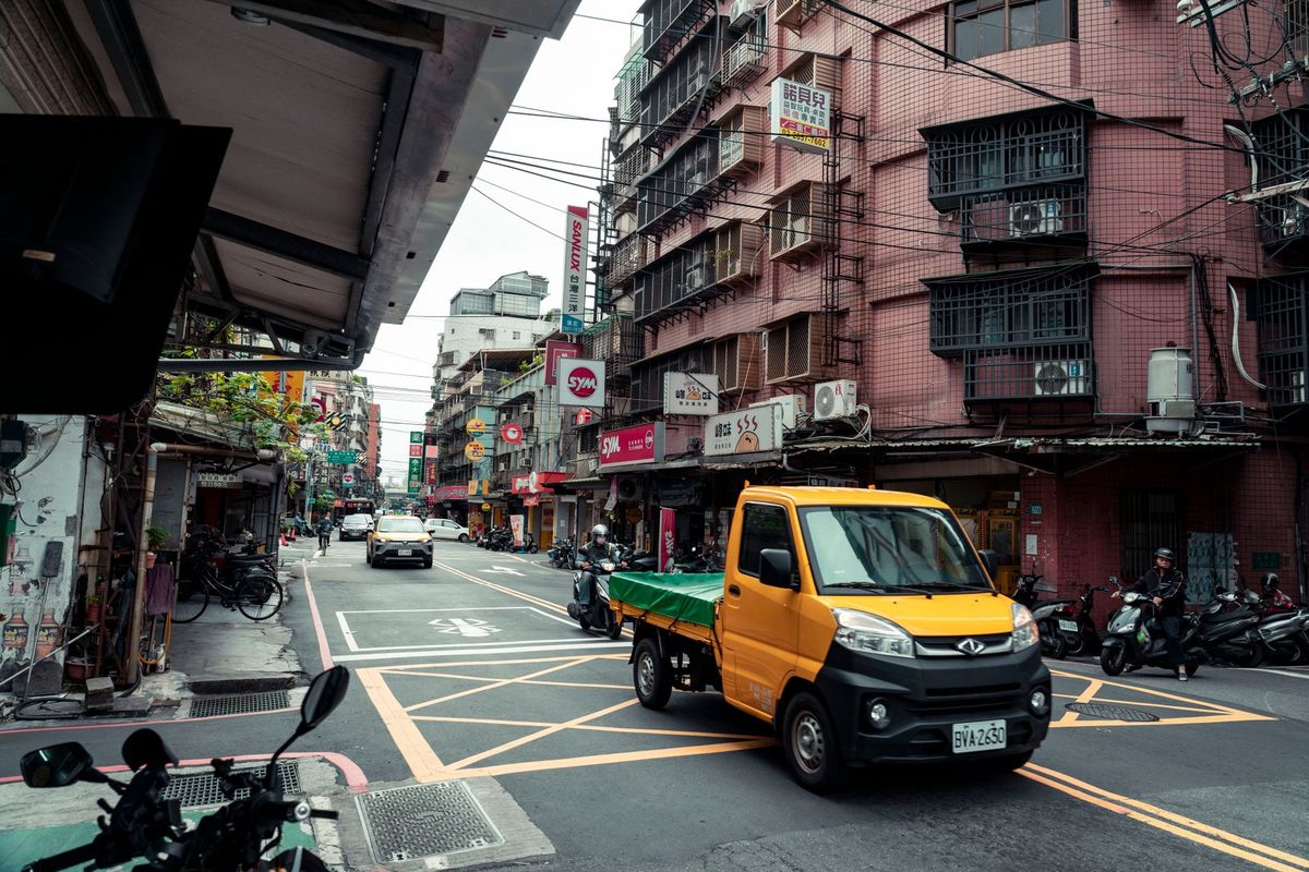 Transmission Failed on Highway: Tow or Drive to Shop?