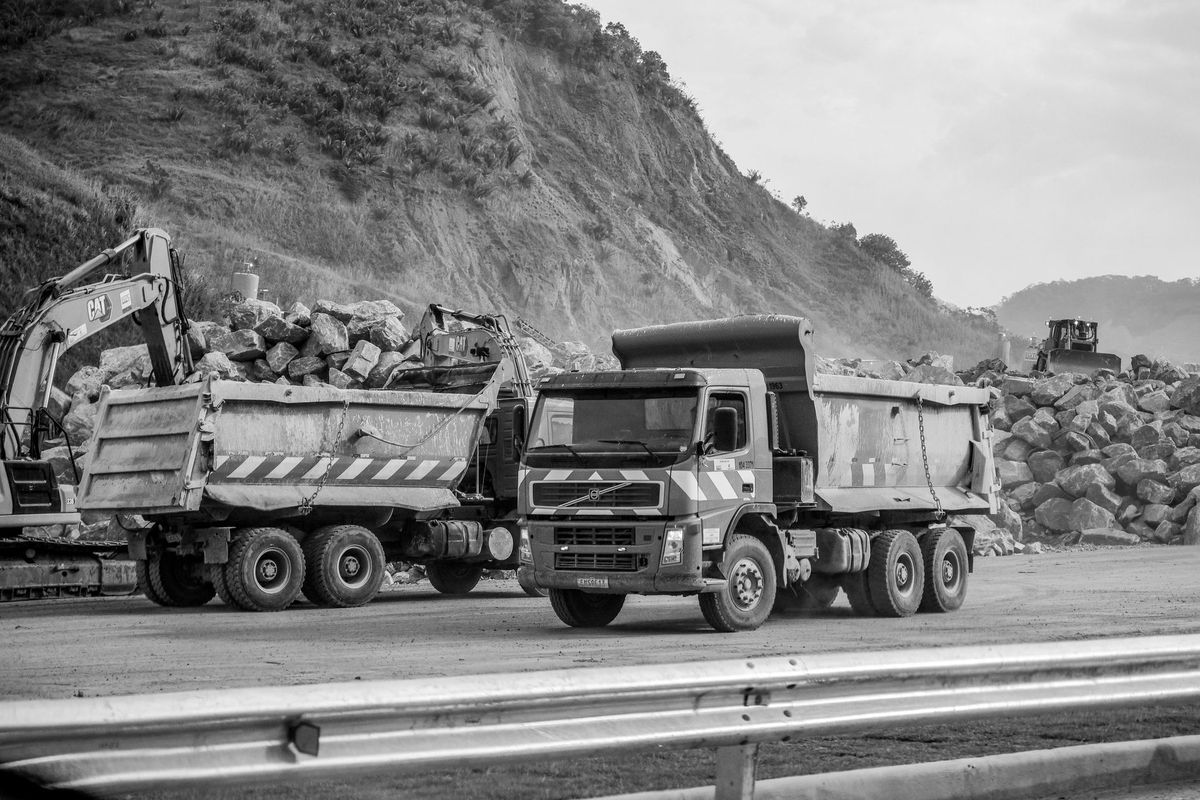 tow truck loading car
