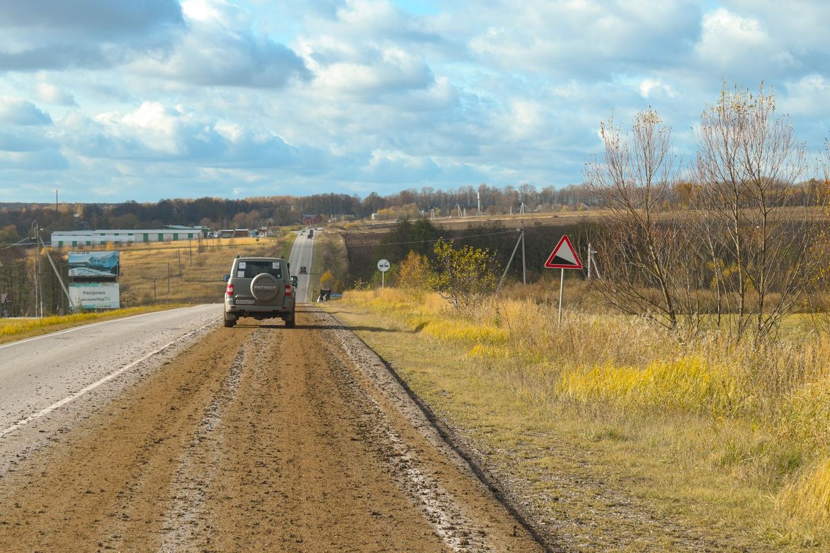 tow truck road